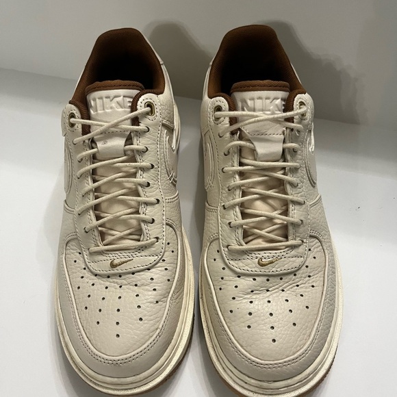 Nike Air Force 1 Luxe 'Pecan' men’s 8 women 9.5 - Picture 3 of 9
